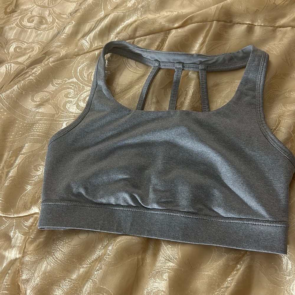 Reebok XS Gray Sports Bra. Good Used Condition